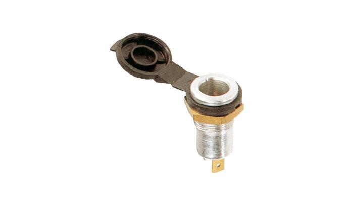 CONECTOR HEMBRA CON TAPA
